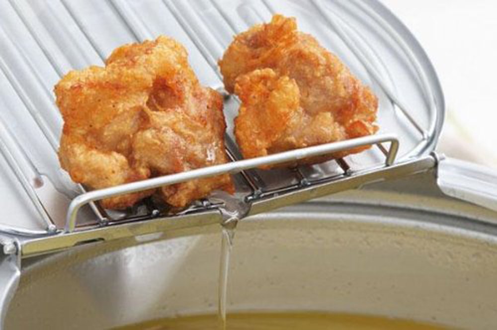 Yoshikawa Tempura Covered Deep Fryer with Thermometer - Made in Japan