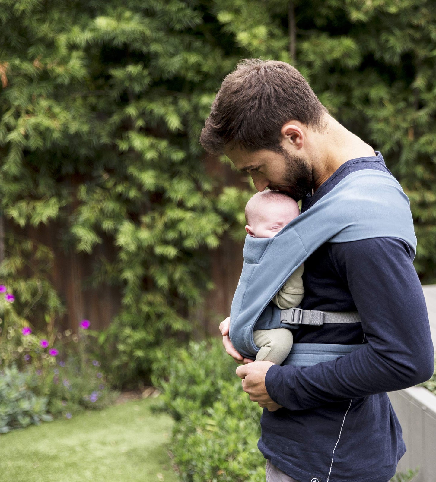 Ergobaby Embrace Baby Carrier for Newborns from Birth (Oxford Blue) - Made in Vietnam