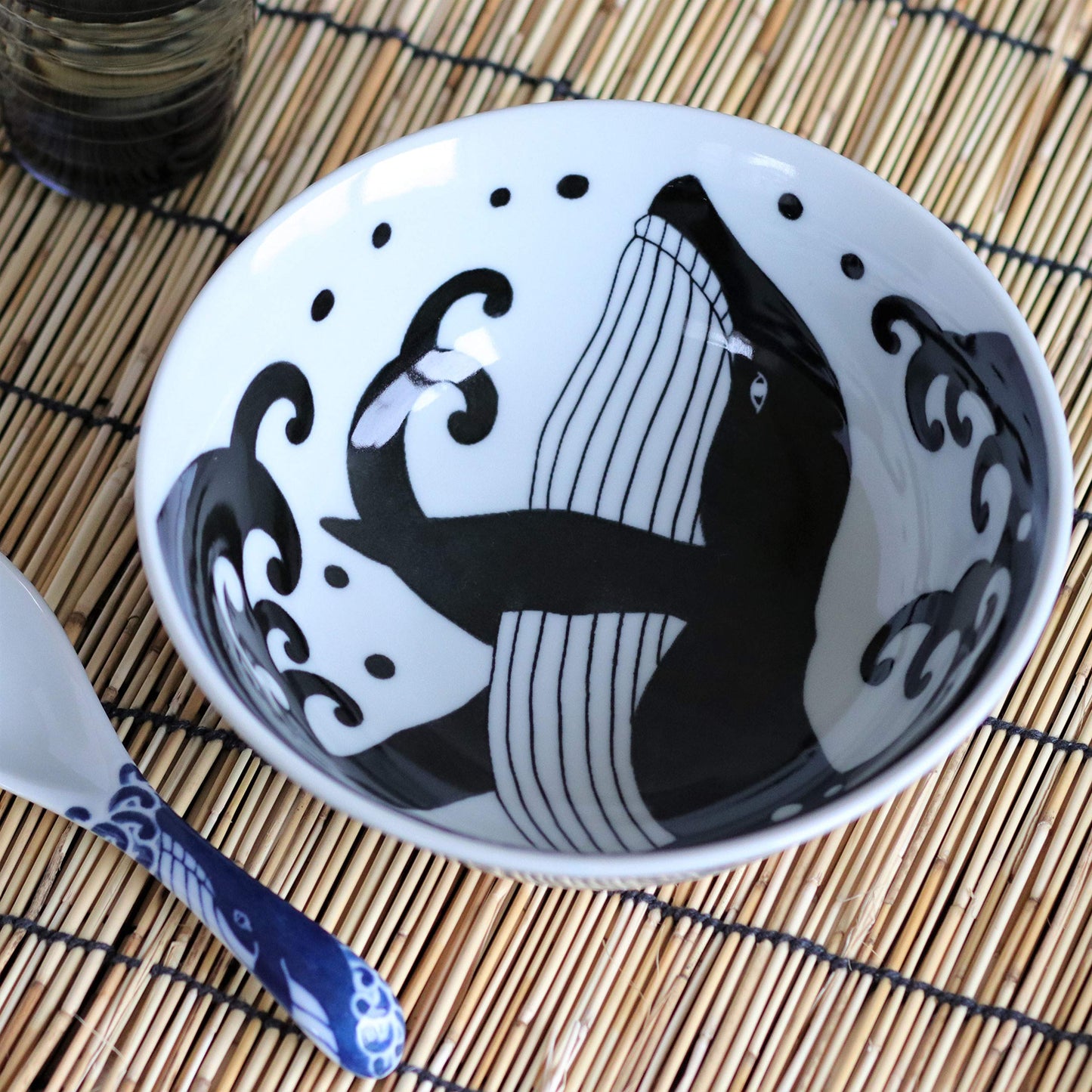 Japanese Whale Black and White Ramen Bowl 20.7cm 1.1L - Made in Japan,  797678